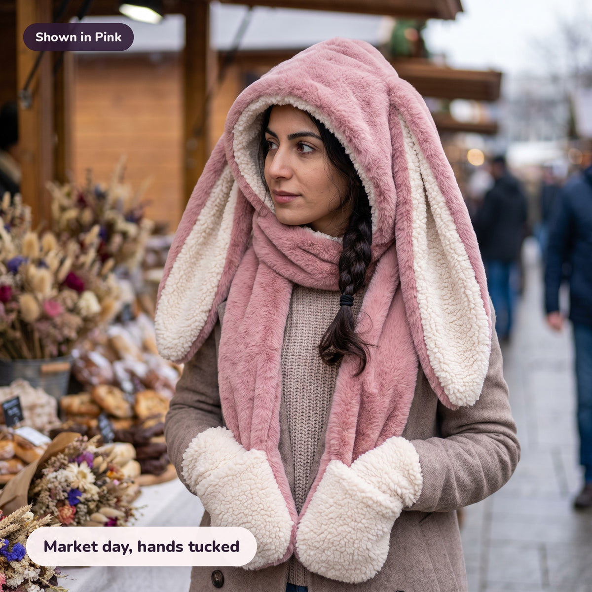Woman using the Snugglet Bunny Set in Pink – Market day, hands tucked