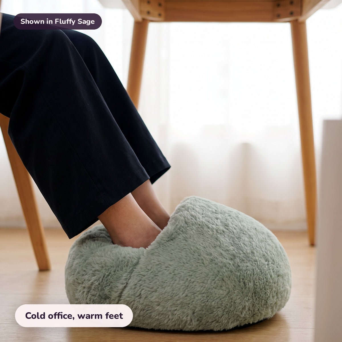Snugglet Kitty Toes in Fluffy Sage: Cold office, warm feet