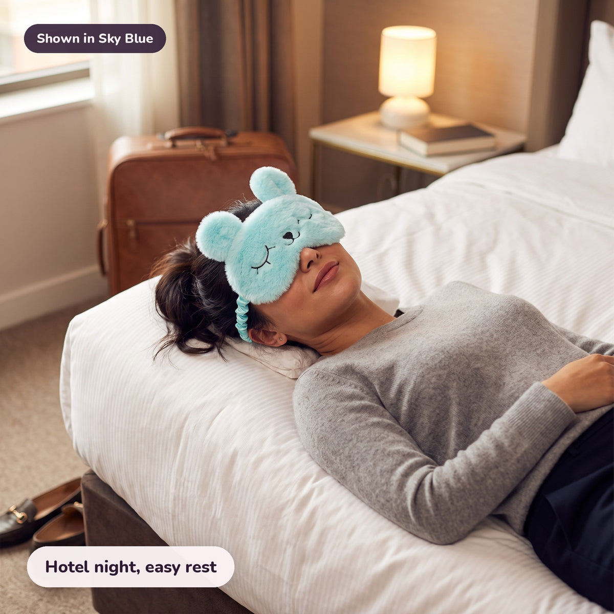 Snugglet Nap Bunny in Sky Blue: Hotel night, easy rest