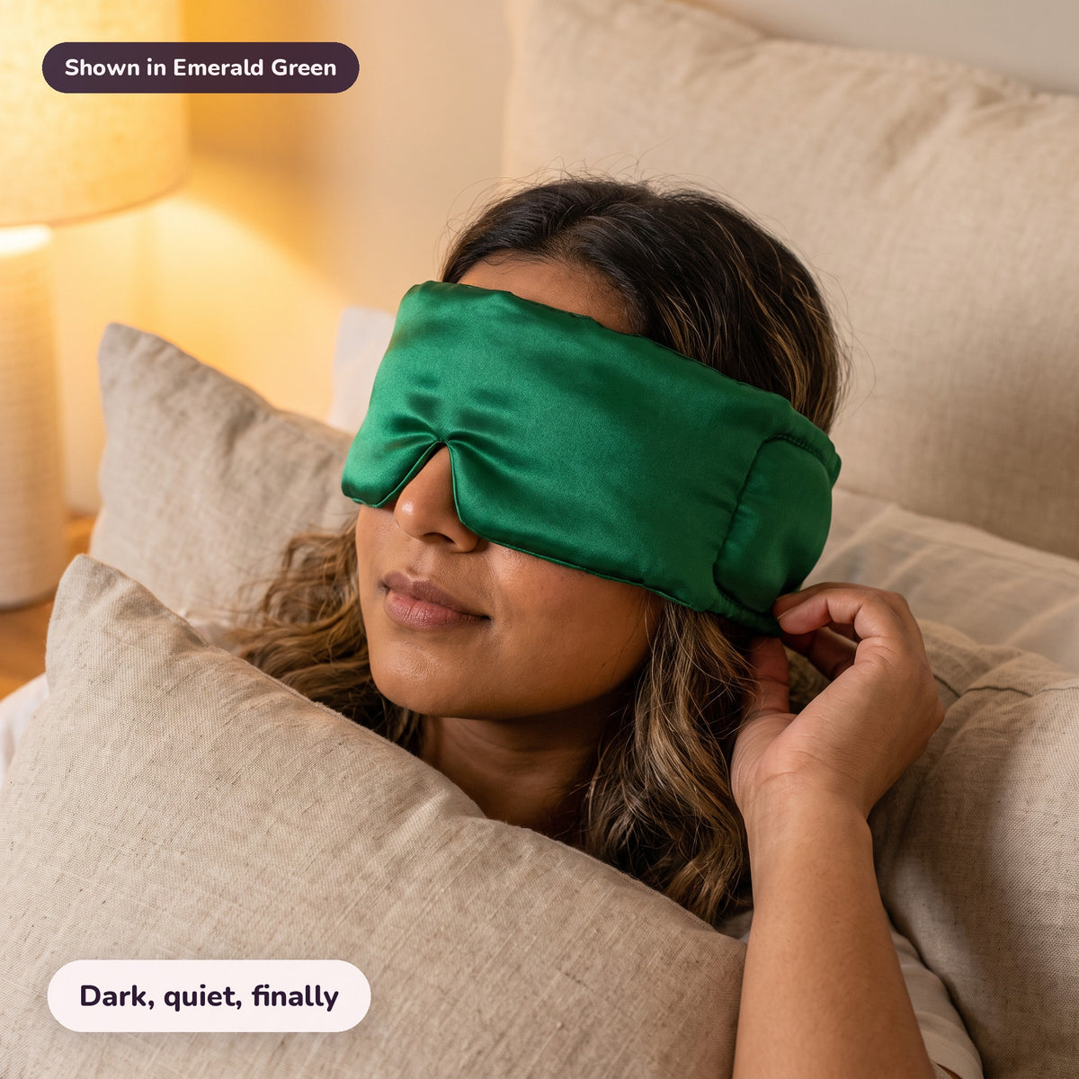 Snugglet Hush Mask in Emerald Green: Dark, quiet, finally
