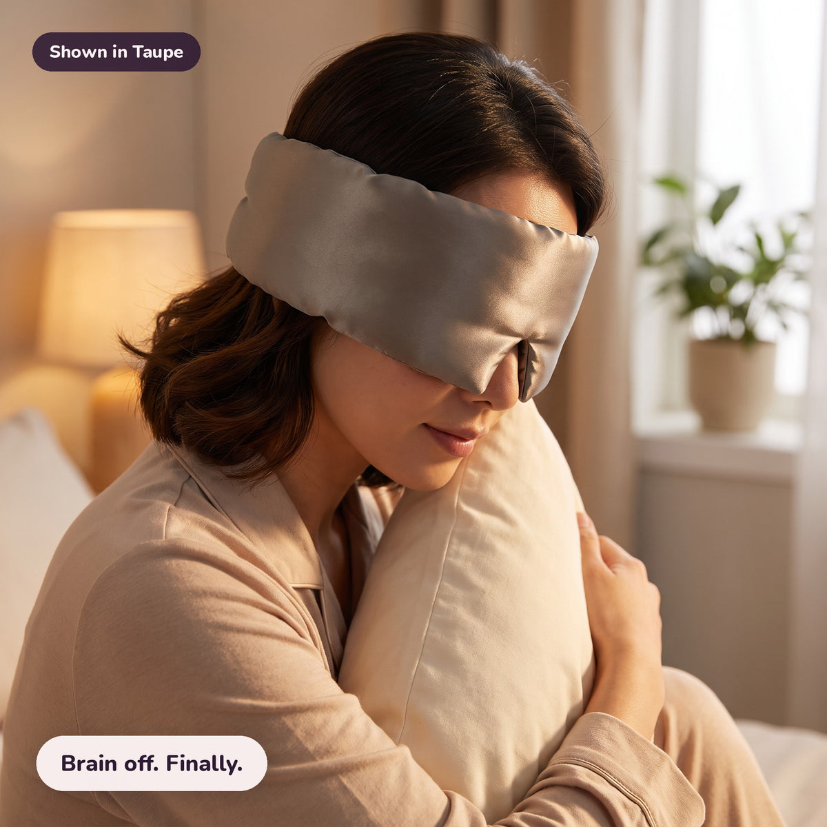 Snugglet Hush Mask in Taupe: Brain off. Finally.