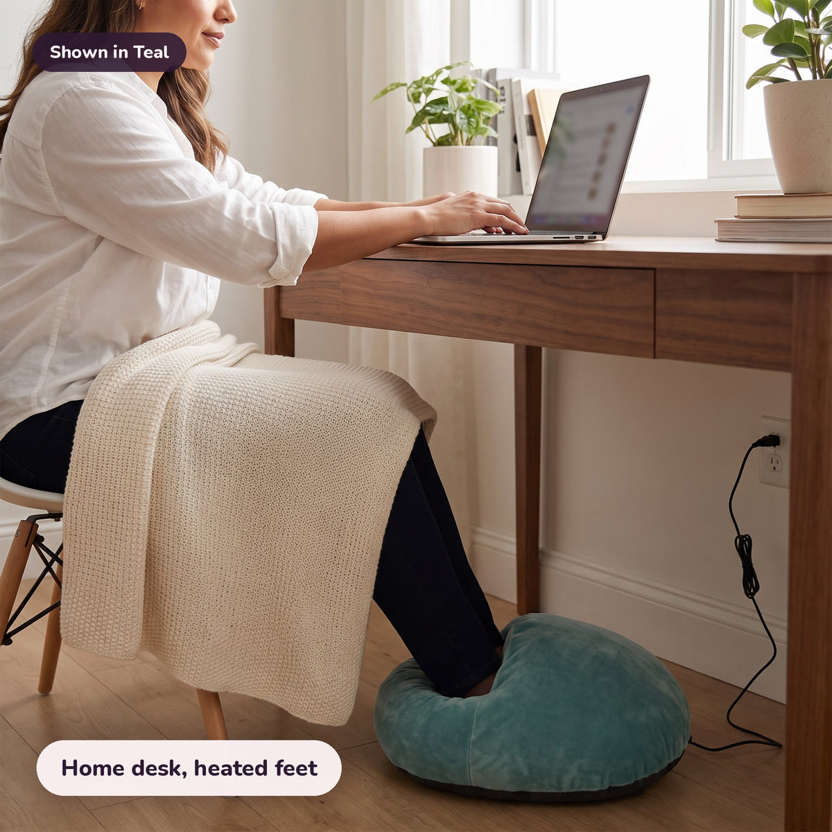 Snugglet Paw Warmer in Teal: Home desk, heated feet