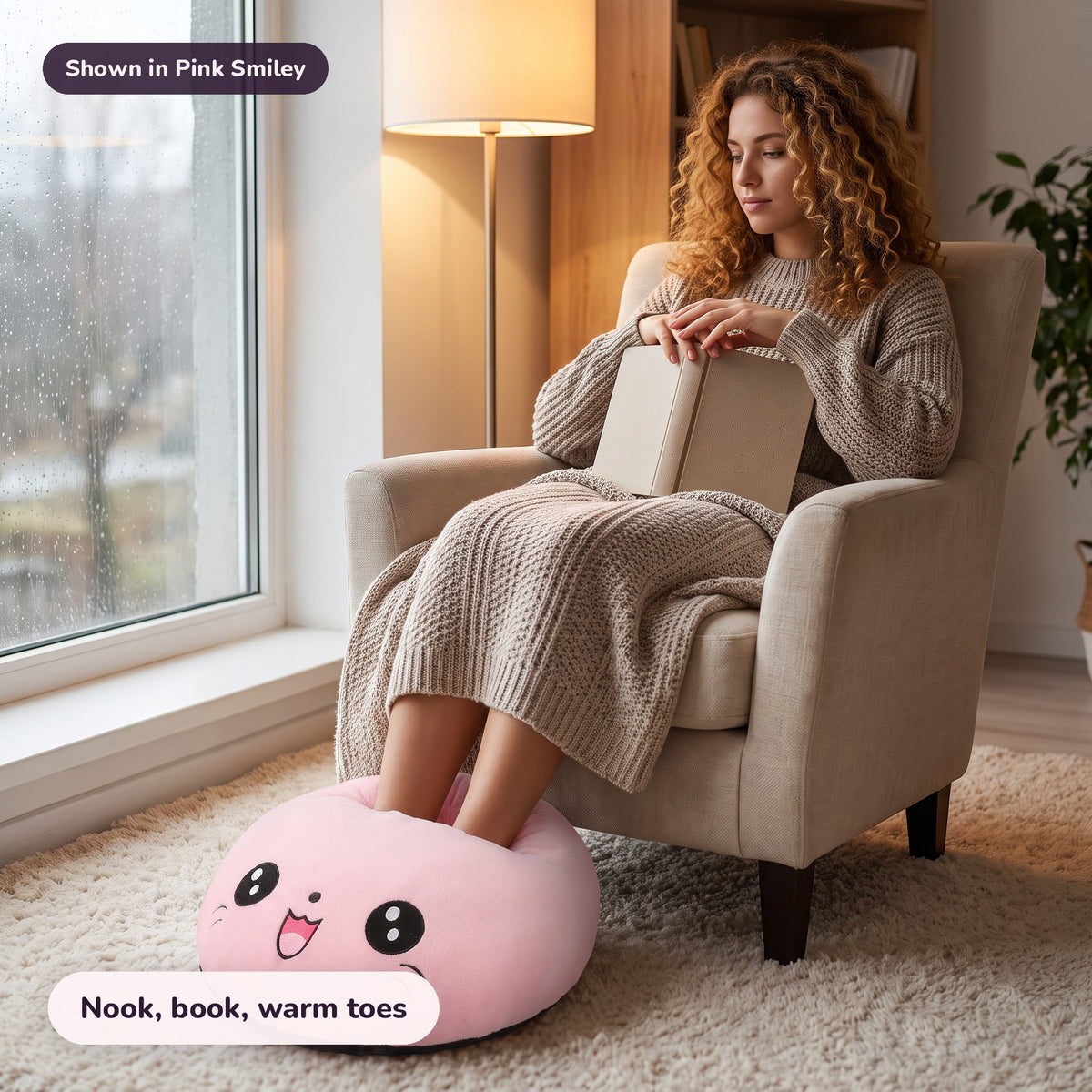 Snugglet Kitty Toes in Pink Smiley: Nook, book, warm toes
