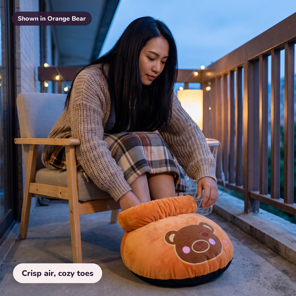 Snugglet Kitty Toes in Orange Bear: Crisp air, cozy toes